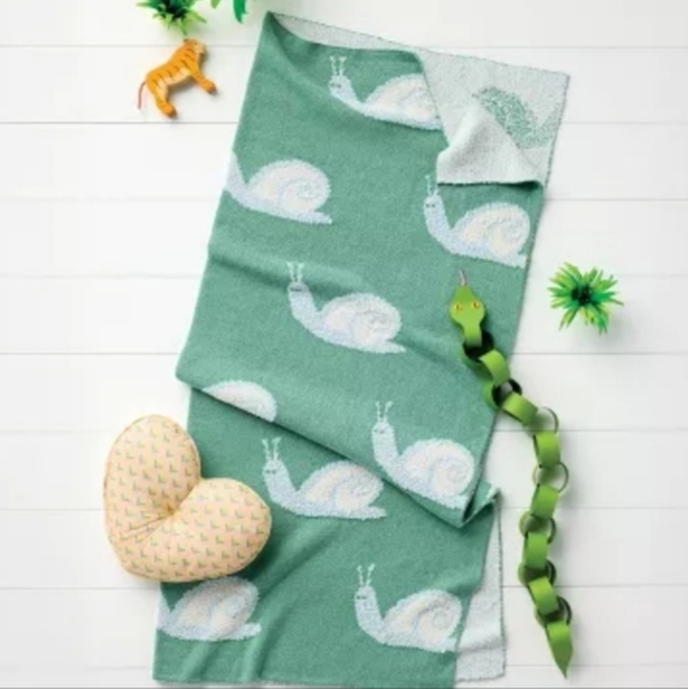 Green Snail Blanket Throw Blanket NWOT